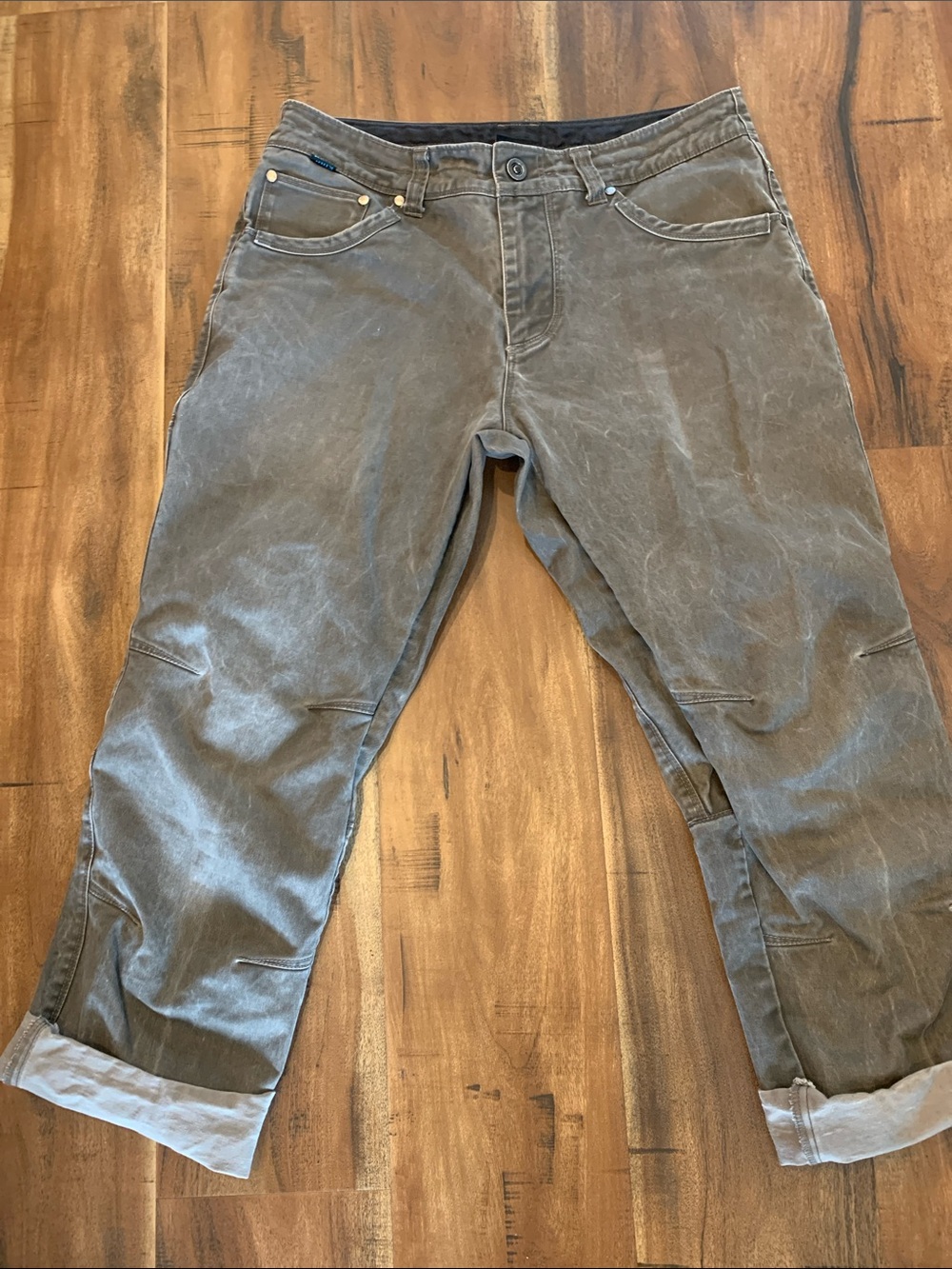 Kühl Washed Gray Utility Pants capris hiking pants 32 x 22 with cuff